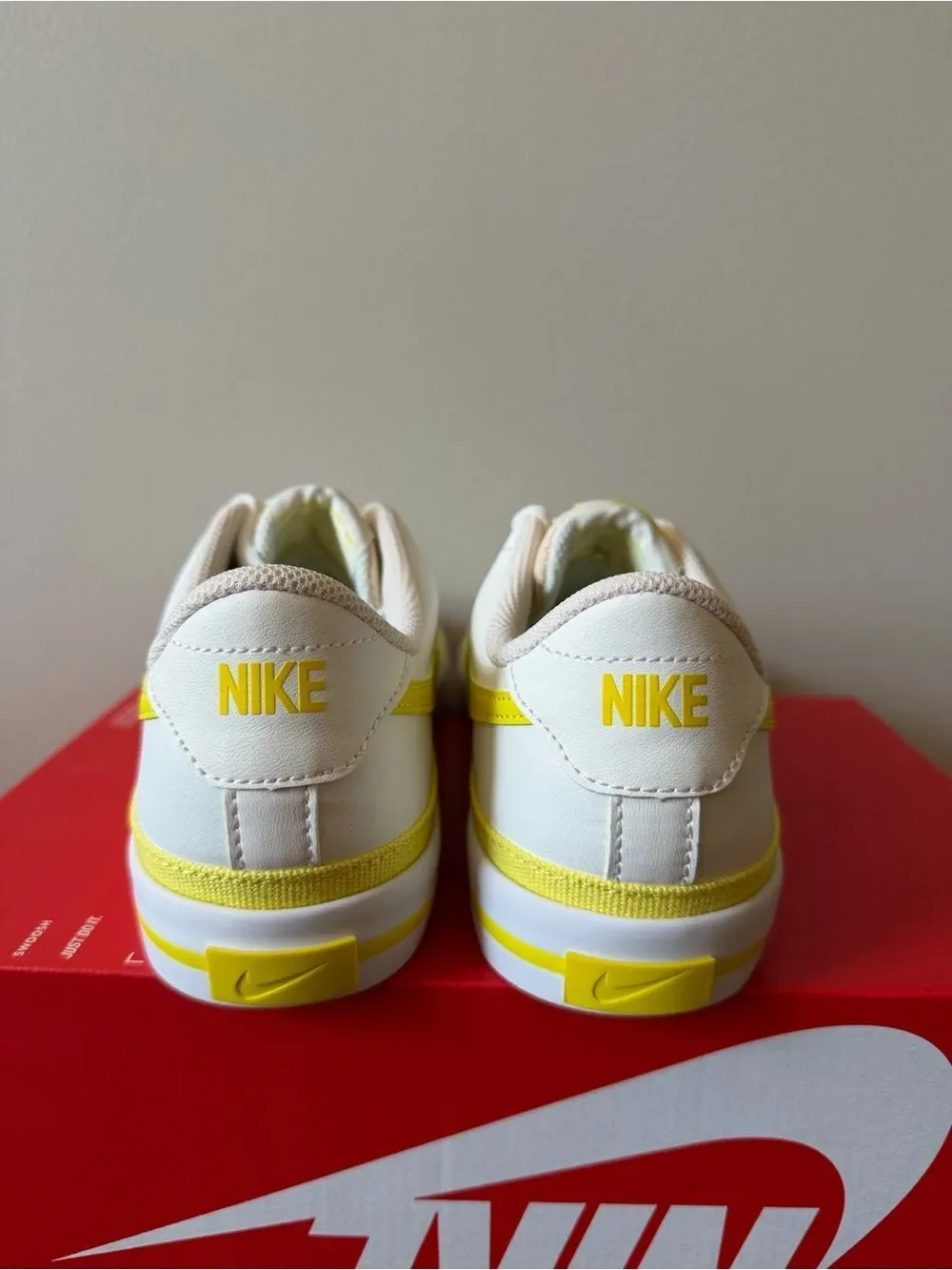 Nike Court Legacy GS Summit White Yellow DA5380-119 Size 6Y